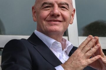 UEFA, CONCACAF y AFC estudian la viabilidad de una moción de censura contra Infantino