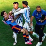 La FIFA sanciona con 10 partidos a Paredes, siete a Molina, tres a Ayala, uno a Almada y uno a Gavi por las agresiones tras la final del Mundial