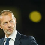 Ceferin dice que no se postulará contra el presidente de la FIFA, pero pide que Infantino renuncie