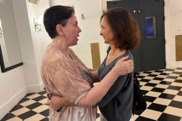 Mónica Randall y Ana Torrent se reencuentran 50 años después de Cría cuervos: todos los detalles del emotivo momento