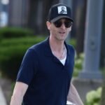 Adrien Brody visita la ‘Mallorca profunda’ de la mano de sus amigos, el pintor Domingo Zapata y Cayetano Rivera