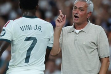 Mourinho se rinde al «increíble» Mbappé y acepta los pitos a Vinicius: «Un par de pitos no hacen mal a nadie»