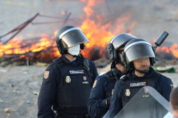 Los días «al límite» de policías, guardias civiles y militares en Ceuta: «Estamos abandonados en el caos»