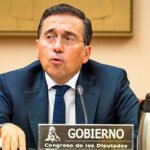 La «tibieza» con Marruecos también agrieta el discurso oficial: Albares culpa a los «bulos» y Robles dice que Rabat sabrá «lo que ha hecho y lo que no»