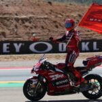 Márquez se resarce de la calificación y se lleva el sprint