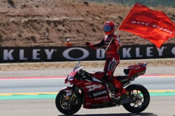 Márquez se resarce de la calificación y se lleva el sprint