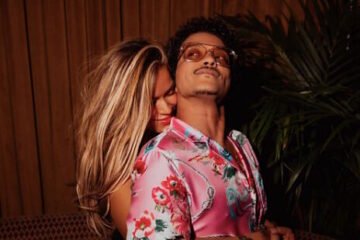 La foto que ha disparado los rumores entre Bruno Mars y Karol G, la lencería de Sydney Sweeney que no se ha vuelto viral y las novedades de Aitana Sánchez-Gijón y Maxi Iglesias, entre las fotos de este lunes