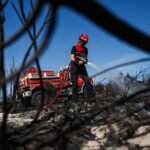 Francia controla el megaincendio del suroeste, que amenaza con arruinar la temporada veraniega