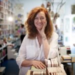 Lola Larumbe: «La librería es un lugar muy frágil, pero la Alberti tiene espíritu de resistencia»