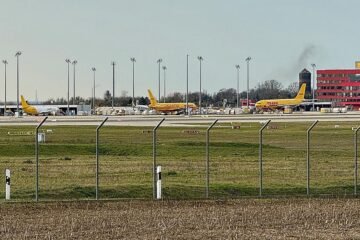 Un avión choca con un objeto no identificado en Alemania y el aeropuerto de Leipzig desactiva un dron explosivo