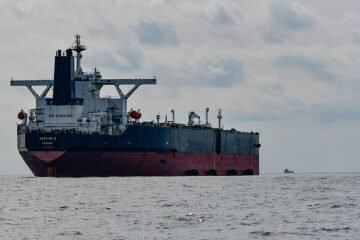 El precio del petróleo se dispara tras rechazar Trump la oferta iraní de tregua