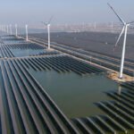 La energía solar supera por primera vez al carbón en China
