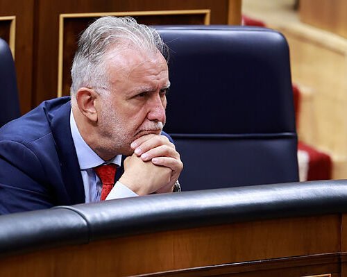 Ángel Víctor Torres mantiene que las carpas en el puerto de Ceuta son «temporales»: «Cuanto antes los filiemos antes serán devueltos»
