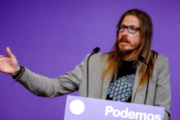 Podemos anima a que «se extienda» por toda España la acampada de Sol por la vivienda