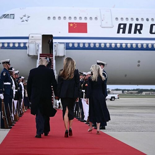 La visita de Xi a Trump o el mundo desde la escalerilla de un avión