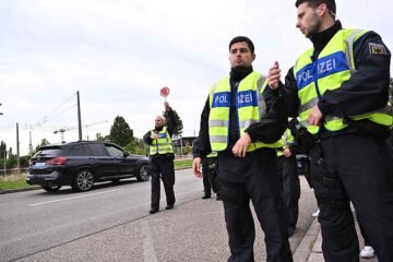 La Policía alemana busca a los sospechosos de arrollar con un coche a varias personas cerca de Hannover