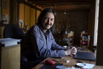 Santiago Lorenzo: «Si no metes odio en una novela te queda una bazofia»