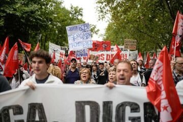 Manifestaciones por la vivienda, en directo | La manifestación de Barcelona por el derecho a la vivienda, cancelada por el temporal