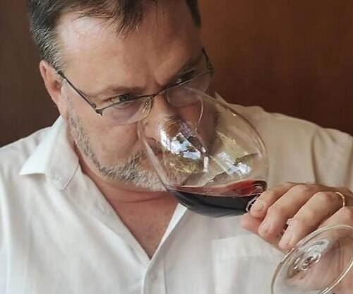 Muere Óscar Tobía, el bodeguero riojano que llevó sus vinos a más de 30 países