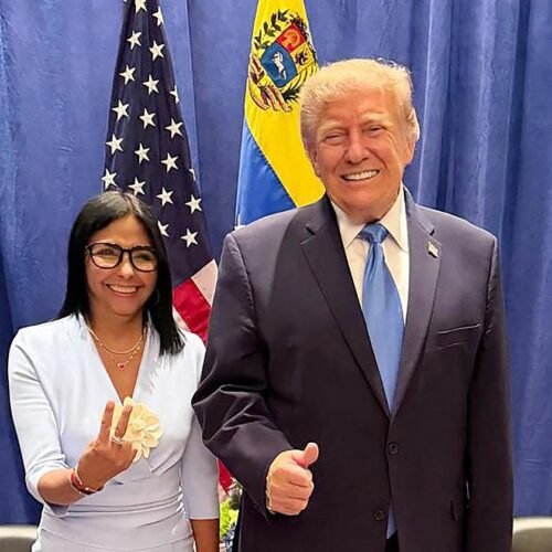 El regreso de María Corina pone a prueba la apuesta de Trump por Delcy