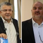Mansour Abbas y Yousef Jabareen, los dos palestinos que tienen la llave del Gobierno en Israel