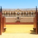 La Estrella alumbra el último paseíllo del año en Sevilla